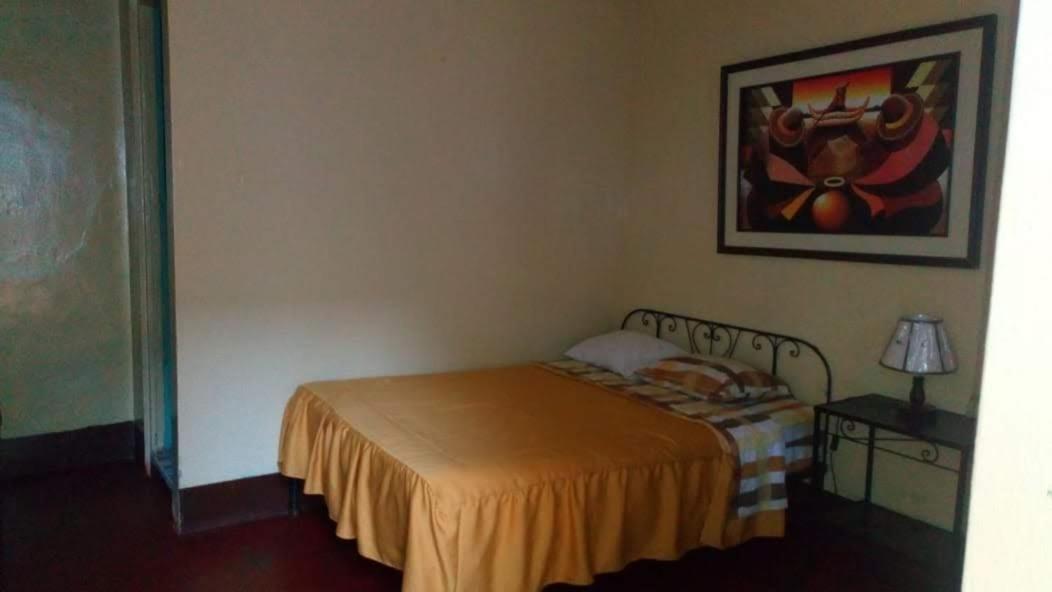 Hostal Virrey & Tours 特鲁希略 外观 照片